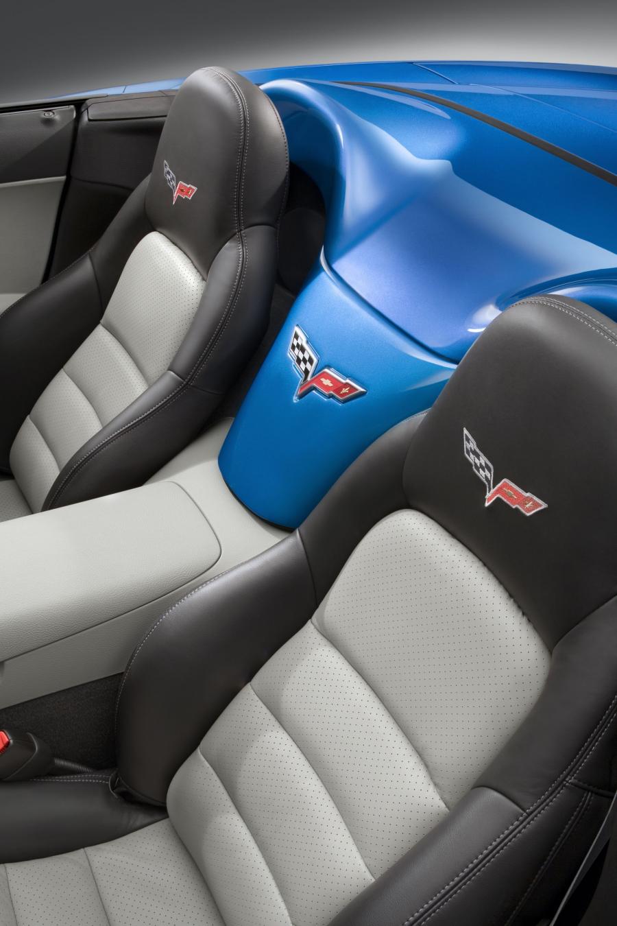  Chevrolet Corvette Convertible 2005 года  (фото 17 из 179)
